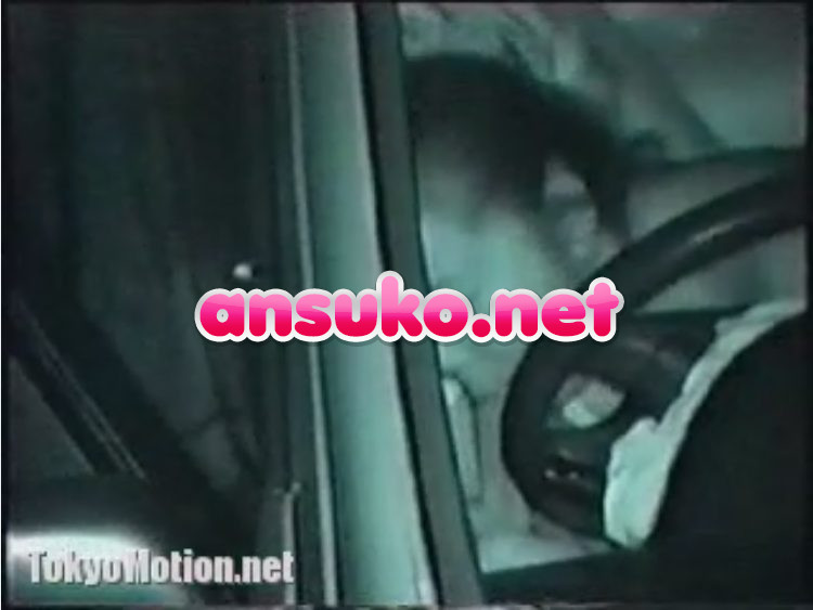 【カーセックス】激しいフェラチオで彼氏を口内射精で逝かせる彼女を暗視カメラで盗撮