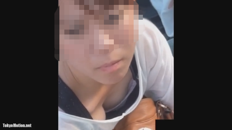 【胸チラ】公園でおっぱい小さめのお姉さん達の胸チラを盗撮した動画集 ※乳首アリ | 盗撮動画 | Ansuko.net