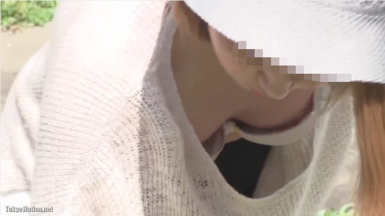 【胸チラ】公園の清掃会に出てきた可愛い若ママのパンチラや乳首チラをこっそり盗撮 | 盗撮動画 | Ansuko.net 
