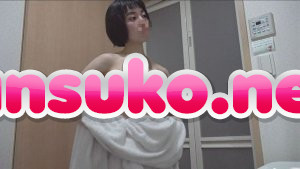 モデル体型って見栄えと聞こえはイイけどガリペタちっぱいで抱き心地悪そうな民泊脱衣場盗撮 – エロ漫画の「エロ達」