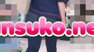 草彅クンもテンション上がりそうなデニム尻粘着尾行盗撮 – エロ漫画の「エロ達」