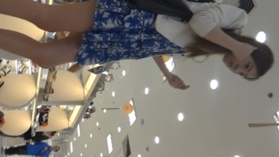 【盗撮動画】店内逆さ撮りパンチラ！まさかのお子様みたいなパンティ着用の私服美女さん | 盗撮動画 | Ansuko.net