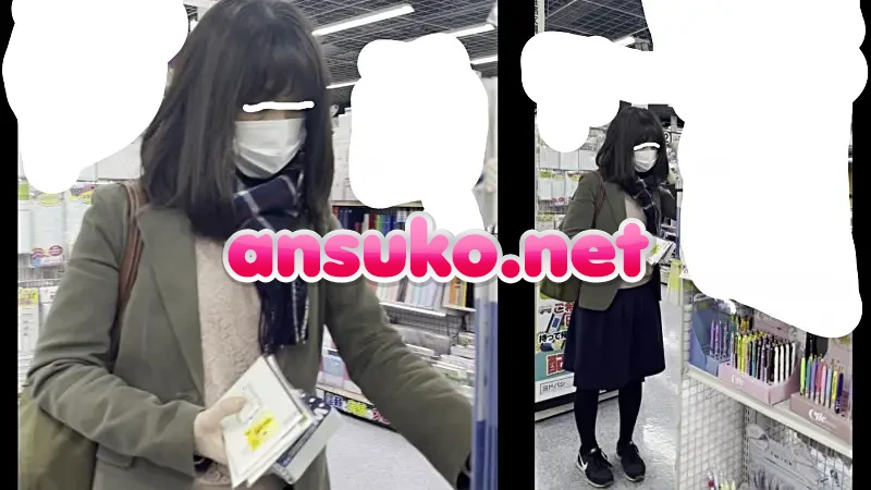 【スマホで逆さ撮り129】仕事帰りの人妻のパンティは抜き所満載 黒タイツとナチュスト越しのムレムレパンティをお届け【2名収録】 [976MB]