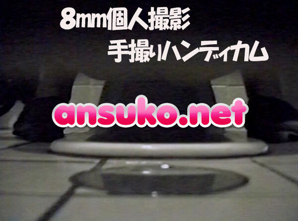 綺麗な和式の女子トイレです。私が撮ったガチ8mmハンディカムで5人分まとめて公開します。
