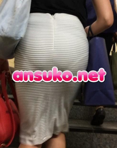絶妙な透け感　長身キャリアウーマンのタイスカ(1名)