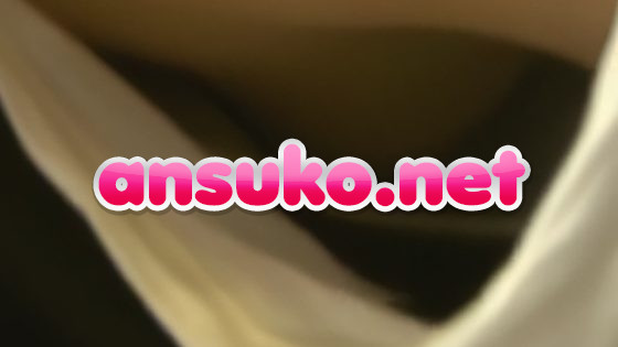 【盗撮動画】盗撮チャンネル！文房具屋で胸チラカメラの存在に気付かず無防備に前屈みになる女たち