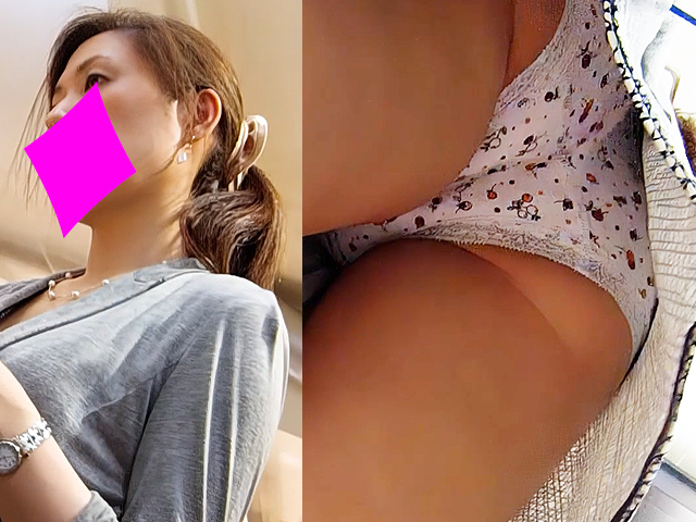 【再編集リマスター】フルHD高画質パンチラ逆さ撮り081　エロ奥さんのプリントP | 盗撮動画 | Ansuko.net