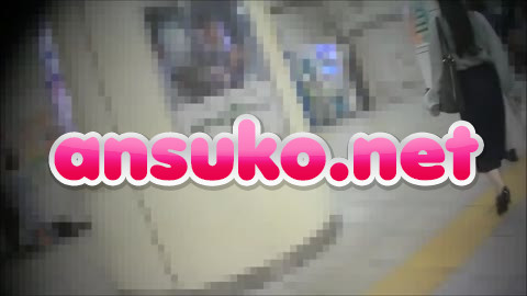 電車にて胸とアソコのダブル責めイタズラします