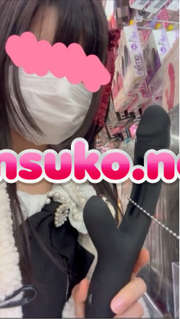 超ミニスカ量産系女子でアダルトグッズ屋さんにぱんちら散歩♡