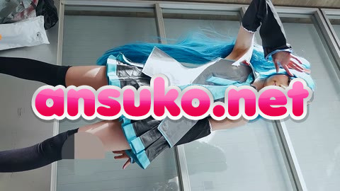 【高画質版】コミックマーケット コスプレ スレンダー★超美形★レイヤーさんの極上パンチラ コミケ