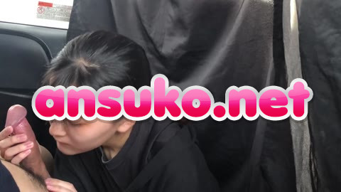 細身美乳大学生の手コキフェラ