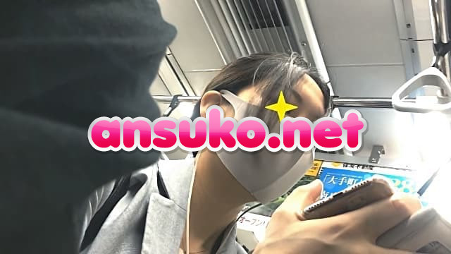 021白スーツの綺麗なOLお姉さん! [583MB]