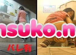 無修正【年末限定和式トイレ後方映像】★ハイビジョン若い女性限定