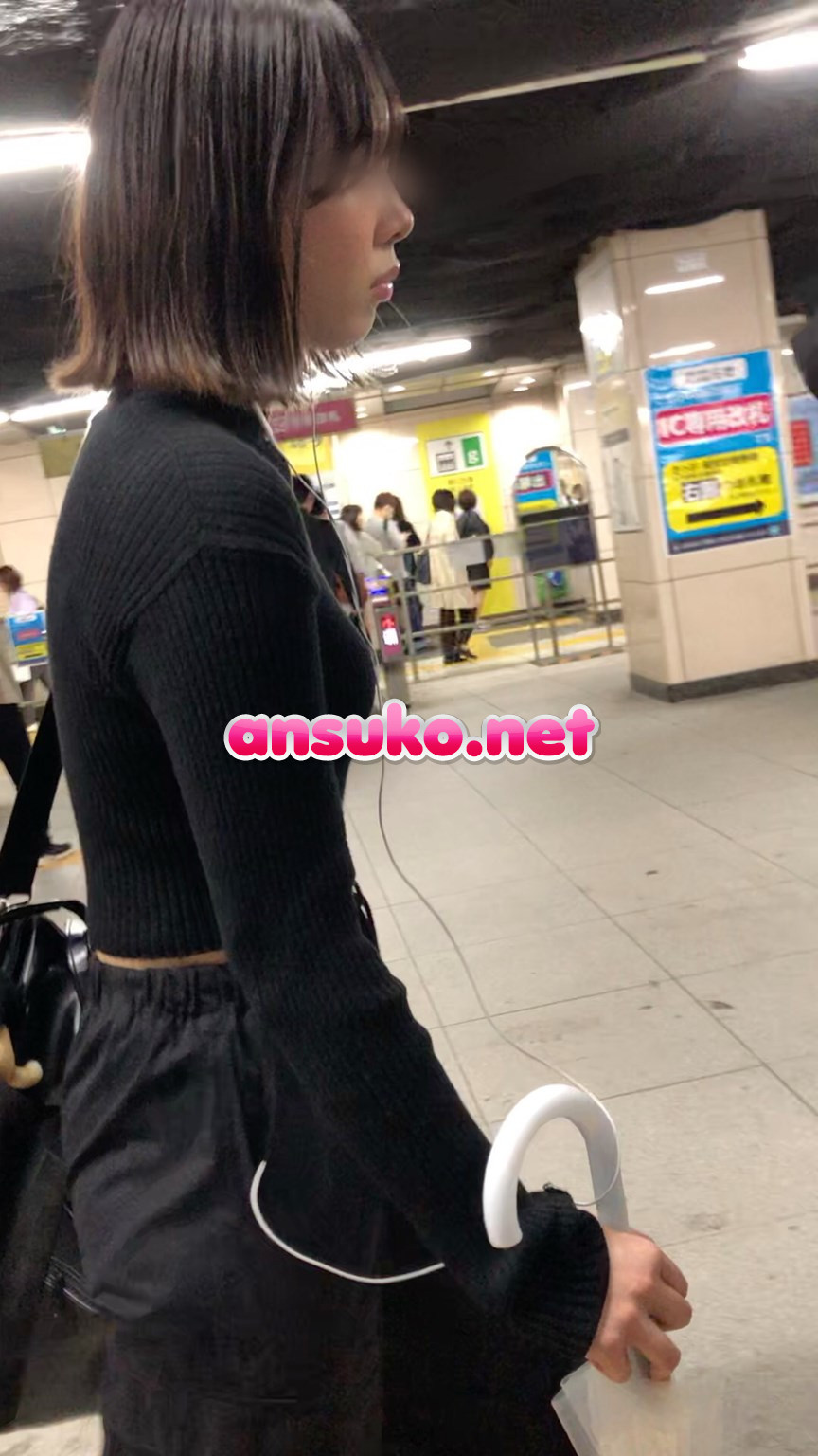 【横からの眺め341】スタイル抜群のスリムＪＤの隠れ巨乳を追いかけて！