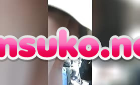 [★顔出し]パンチラ盗撮 激カワ女子大生 白パンツがモロ見え