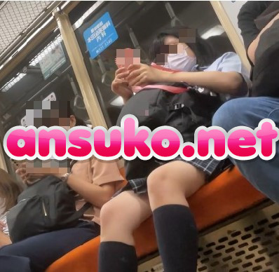 ◎ローアングル＃118 メガネJKの使い古したパンティー
