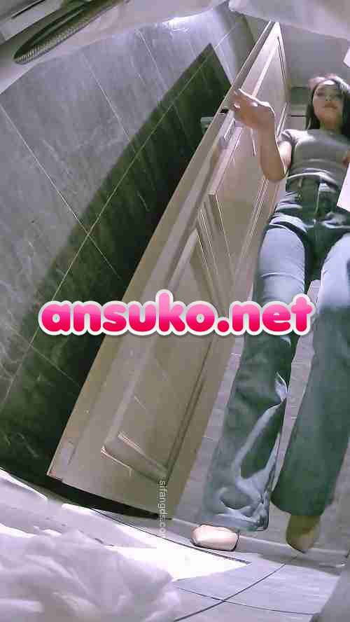 Asian toilet voyeur 1640