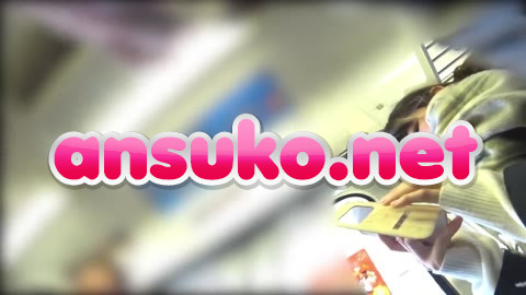 さかさんぽ No.002　驚異のもも上げパンチラ【JK逆さ撮り】