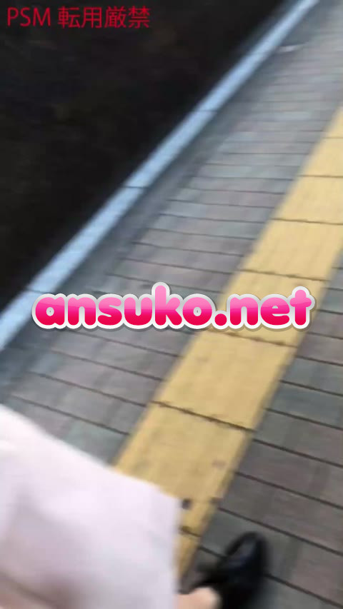【痴漢でパンツに染み】痴漢＋パンチラ＋染みパンの最強合わせ技！