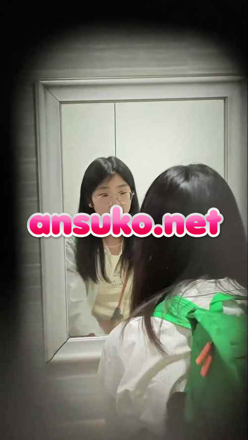 Asian toilet voyeur 1696